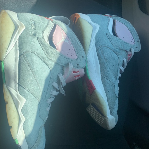 Jordan 7 (bugz bunny addition) main image 6